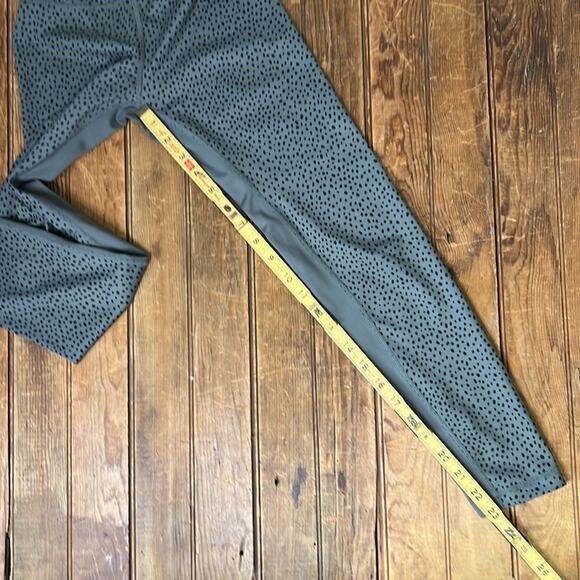 Women’s All Fenix moss green legging high rise size xsmall - Picture 5 of 8